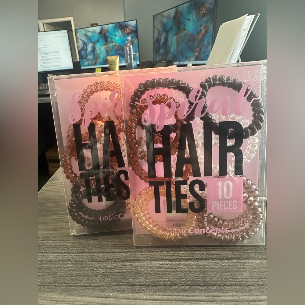(2 boxes of 10 pieces) Basic Concepts New Spiral Hair ties